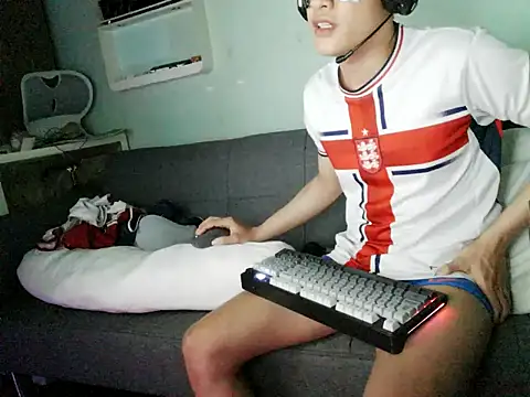 boyhigh1997 live sex cam