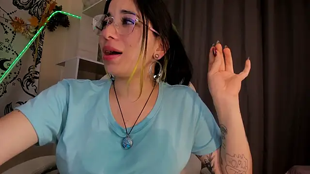 Laughing_Natty live sex cam