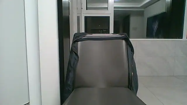 nole_china7 (Ask my age) - talk / fun / cum