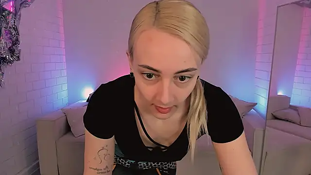 carolmoor - CarolMoor's free webcam - UK Sex Cams