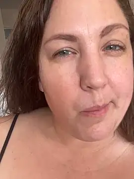 anna_alexa (F milf) - Oil this really shiny