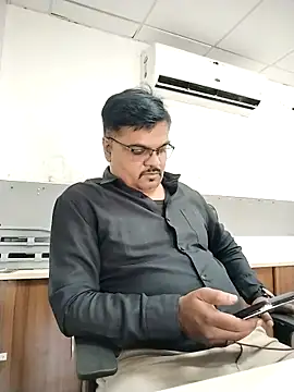 Desi_Lodo_Gujju_Boy webcam