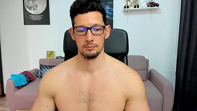 brutusk08 - BrutusK08's free webcam - UK Sex Cams