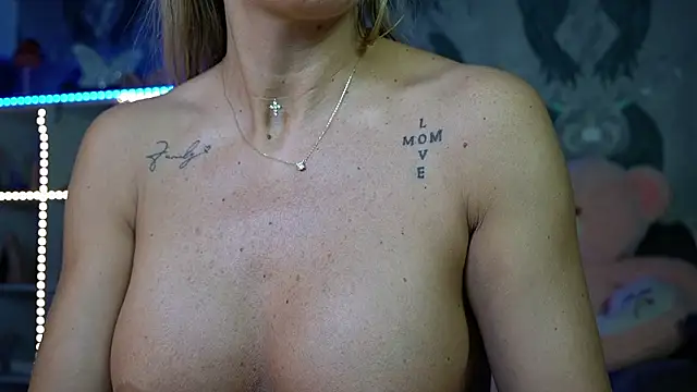 anneswhite - Anneswhite's free webcam - UK Sex Cams