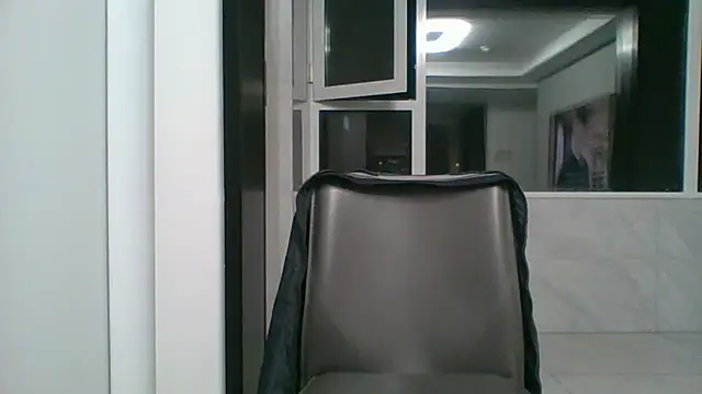 nole_china7 (Ask my age) - talk / fun / cum