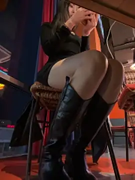 美女petoys在线直播