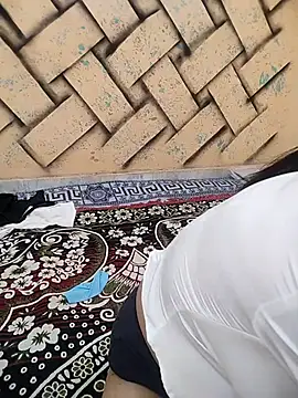 Webcam Model (Rising_Queen)  is live.Free join now!