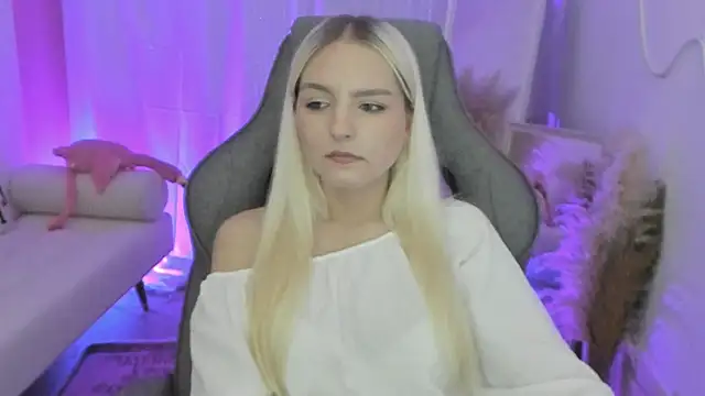 violamore - ViolaMore's free webcam - UK Sex Cams