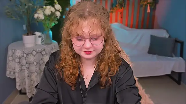 sarasweetness - SaraSweetness's free webcam - UK Sex Cams