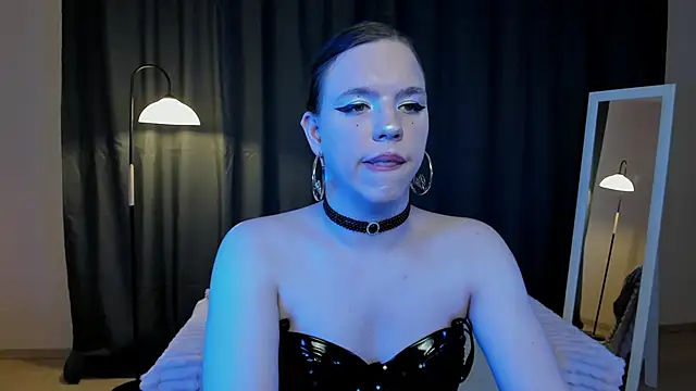 Madison_dolly