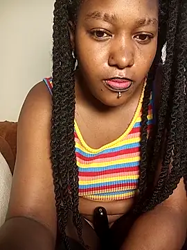 sexy_prettytiff (F young) - Finger pussy and squirt big