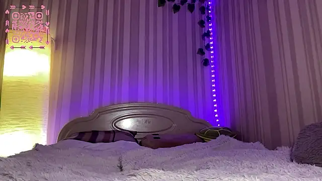 cutieslim (F teen) - Show ass in shorts