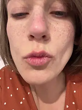 Kamorana live sex cam