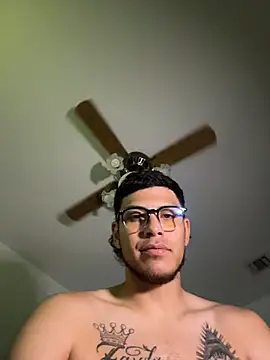 strokingdaddy4 - StrokingDaddy4's free webcam - UK Sex Cams