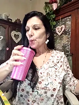 melmamalhuda@xh (F mature) - 😜All Naked 🔥