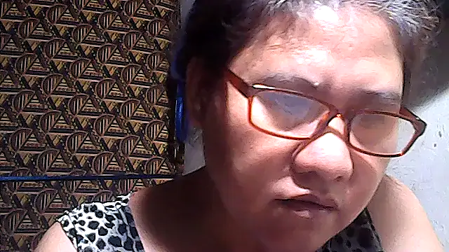 sweetsosie18 - Sweetsosie18's free webcam - UK Sex Cams