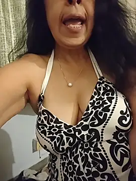 NakedMILFx live sex cam