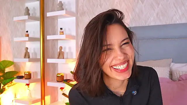 sofy_bradd (F young) - Dance on my back naked 🌸