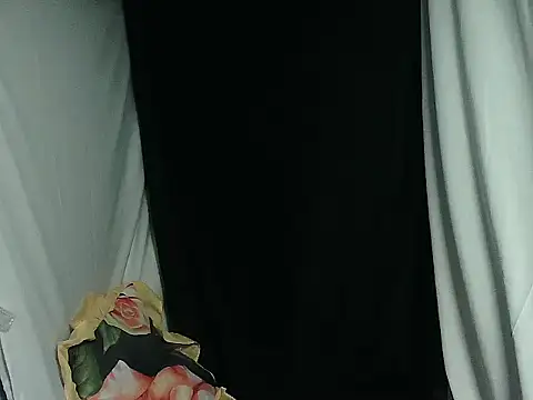 Huntrix2025 live sex cam