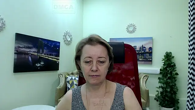 mona_w - MONA_W's free webcam - UK Sex Cams