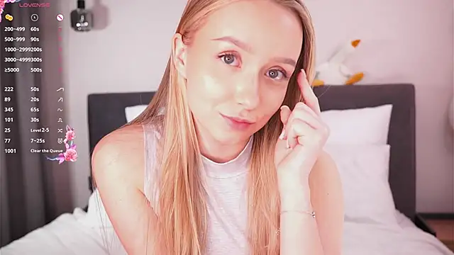 hollisbeckett - HollisBeckett's free webcam - UK Sex Cams