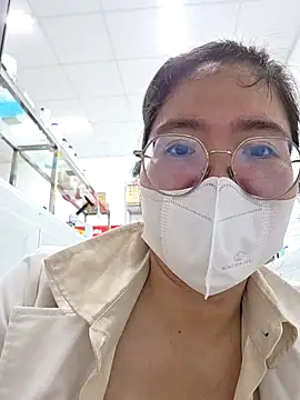 HinaLovely live sex cam