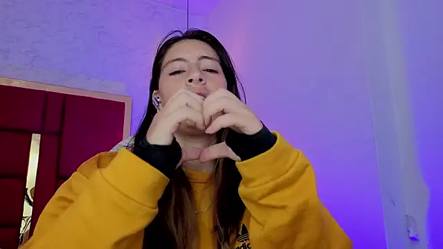 moon_winy - Moon_winy's free webcam - UK Sex Cams