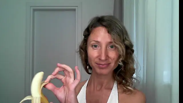 paevoa - Paevoa's free webcam - UK Sex Cams