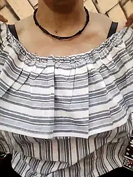 rising_queen (F milf) - Buying own house🏡