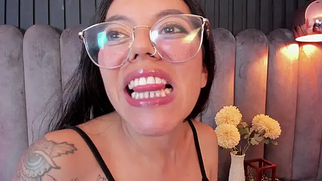 lanadelrey_1 (F young) - Remover Panty+ Lush x1min🍑🔥