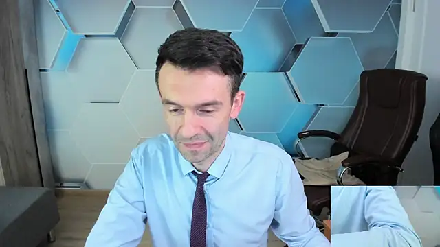 stevetiger (Ask my age) - NAKED