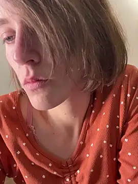 kamorana (F young) - Caressing clitor