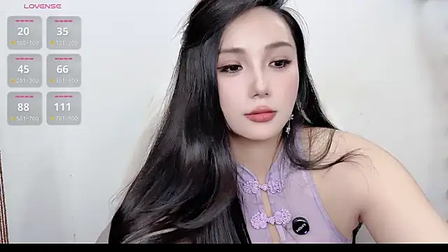 美女Janaya-88在线直播