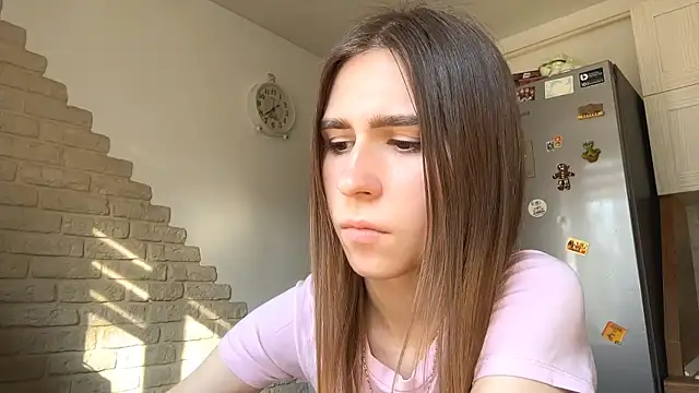 elsiekuhlmann - ElsieKuhlmann's free webcam - UK Sex Cams