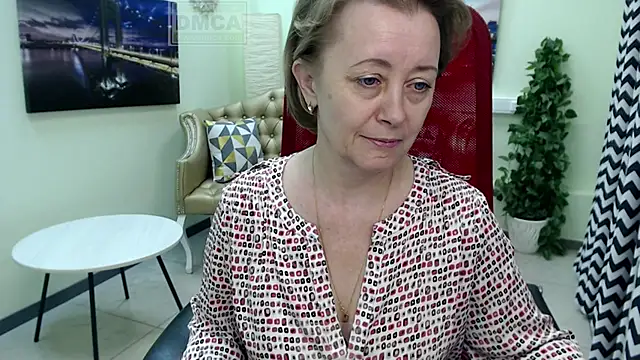 mona_w - MONA_W's free webcam - UK Sex Cams