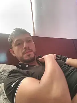 bruce_wayne188 - Bruce_Wayne188's free webcam - UK Sex Cams