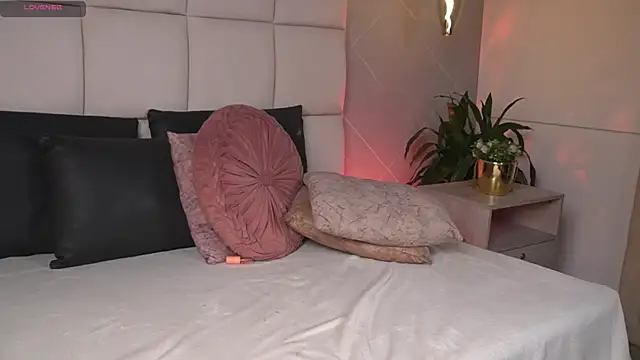 saramonroe1 (F teen) - fuck my pussy so slowly