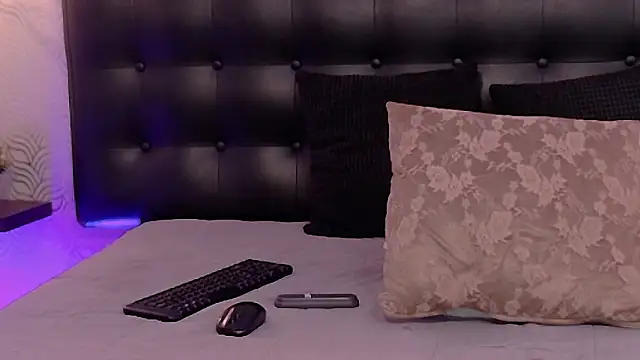 naiaramasson_ - NaiaraMasson_'s free webcam - UK Sex Cams