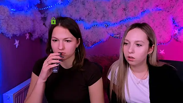 tiffani_murr Live Webcam on Stripchat