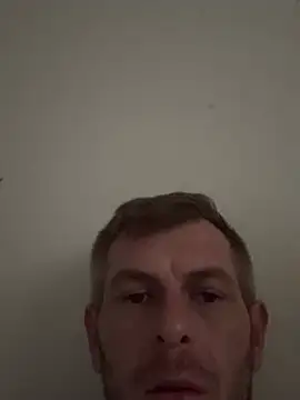 adrian90bi11 live sex cam