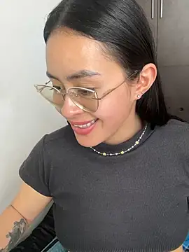 Anni_Rose Live Webcam on Stripchat