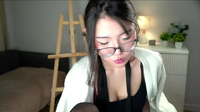 NelleMihalko live sex cam