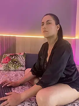 Webcam Model (Atenea_Clerk)  is live.Free join now!