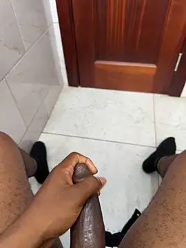 Black_mamba_madingo live sex cam