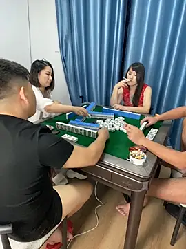 美女xiaotiantian-10在线直播