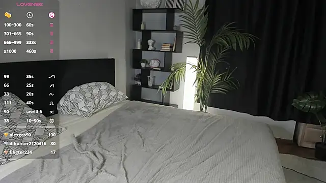 EleonoreSures webcam