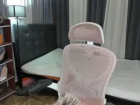 Seductive_Margaux live sex cam