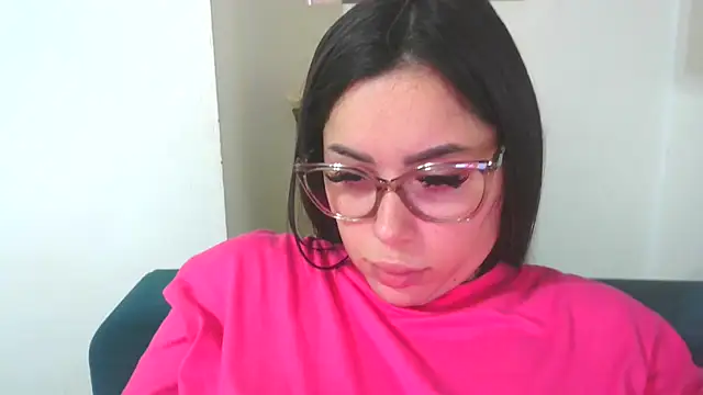 lovelyjulliette (F young) - boobs