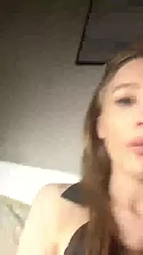 missevelynglow - MissEvelynGlow's free webcam - UK Sex Cams