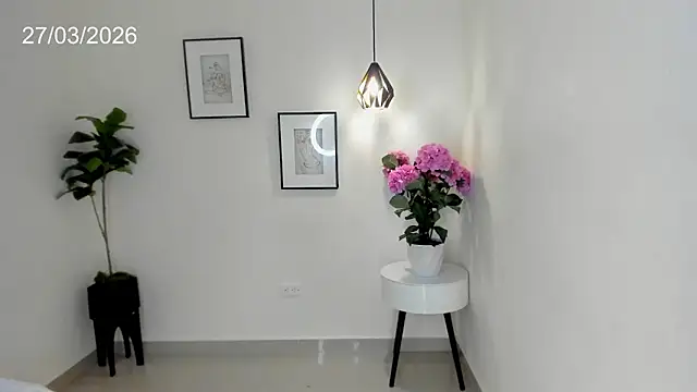 emilia_harpper - Emilia_harpper's free webcam